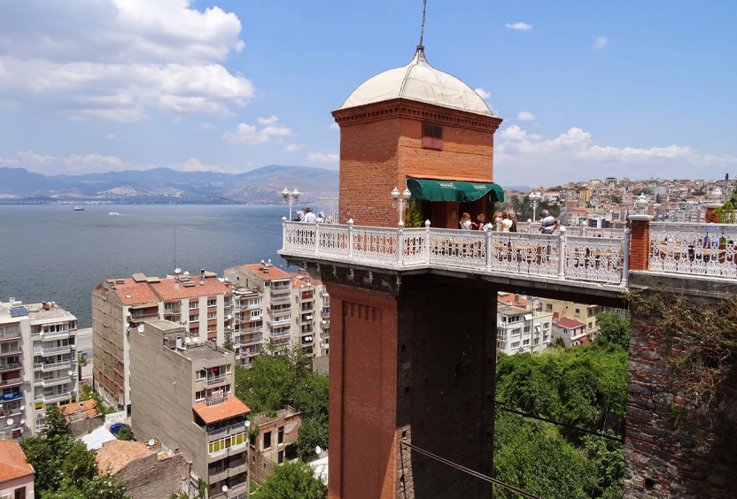 İzmir Tarihi Asansör Tarihi ve Özellikleri